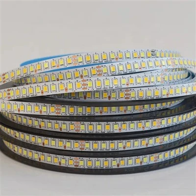 Låg uteffekt 2835 24V LED Strip