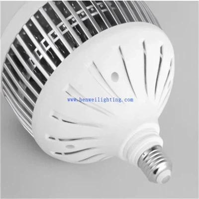 2700K aluminiumfen LED-lampa med fläkt